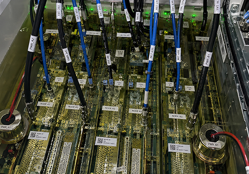 浸沒式液冷 (Immersion Liquid Cooling) 標籤解決方案